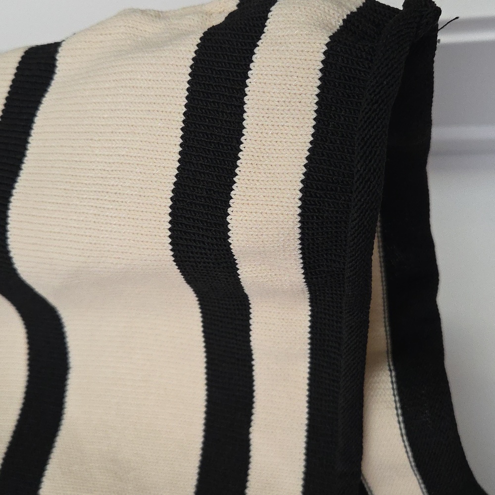 H&M Knit Set - Picture 9 of 16